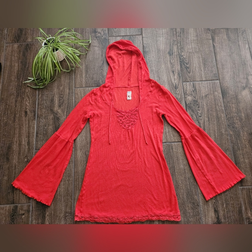 Free People Intimately Waffle Knit Long Bell Sleeve Tunic Top with Hood in Red